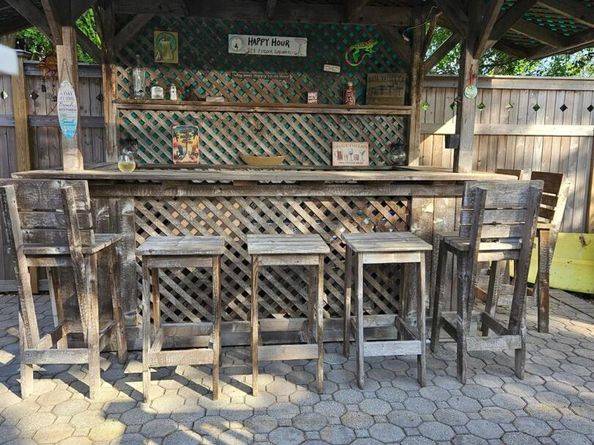 681 N Clinton Avenue, Lindenhurst NY 11757