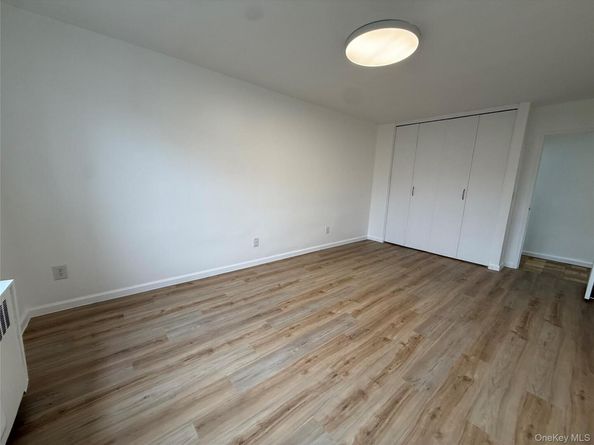 16 Lake Street 7B, White Plains NY 10603