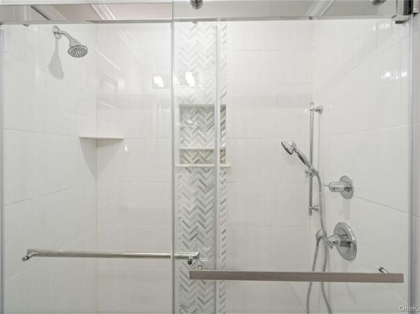 53 Freedom Lane, Coram NY 11727