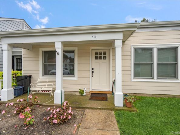 53 Freedom Lane, Coram NY 11727