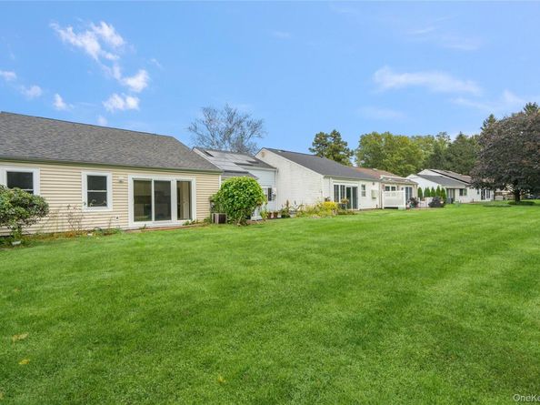 53 Freedom Lane, Coram NY 11727