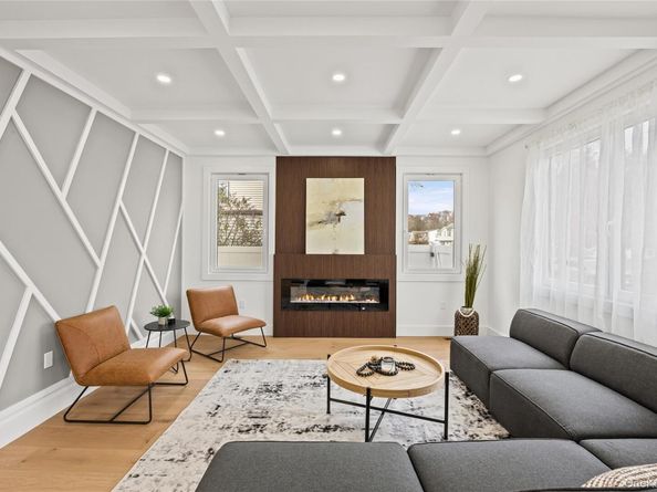 182 Friends Lane, Westbury NY 11590