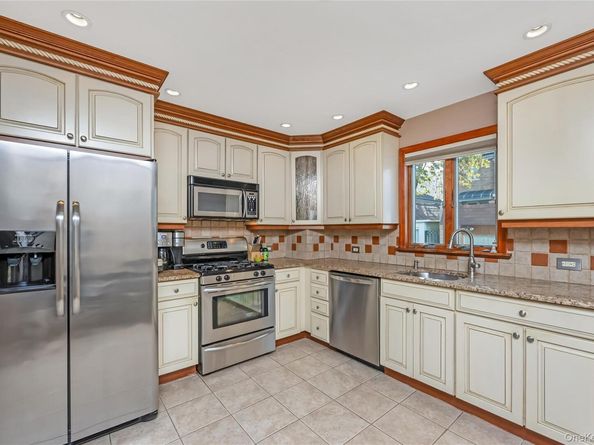 6422 72nd Street, Middle Village NY 11379