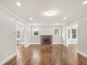 327 N Forest Avenue, Rockville Centre NY 11570