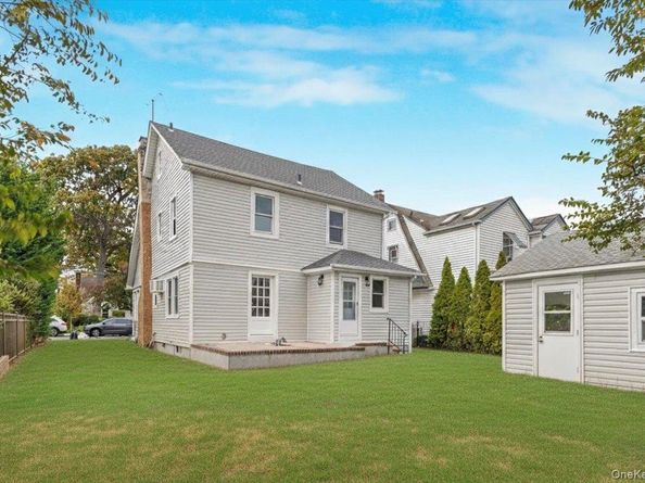 327 N Forest Avenue, Rockville Centre NY 11570