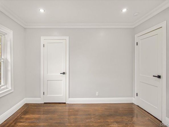 327 N Forest Avenue, Rockville Centre NY 11570