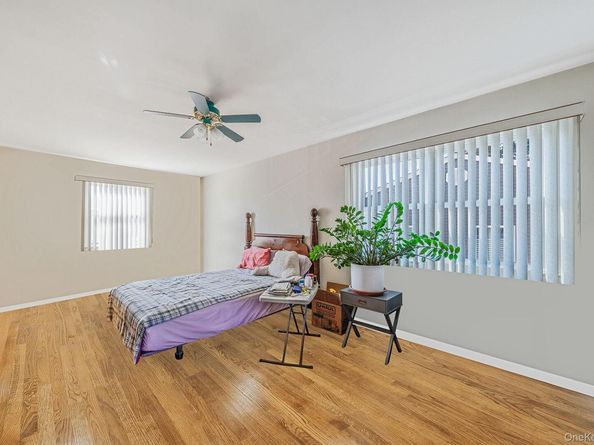 2595 Castle Court, North Bellmore NY 11710