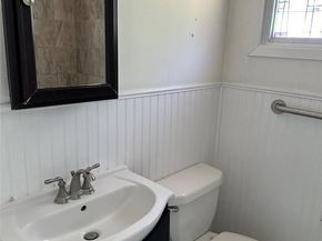 100 Marshall Drive, Selden NY 11784