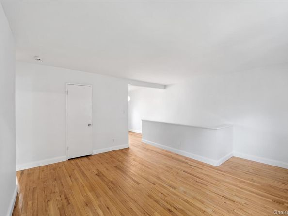 221-26 Manor Road 116, Queens Village NY 11427