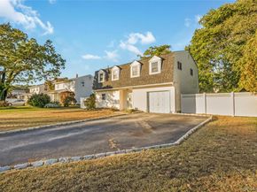 209 Cirrus Road, Holbrook NY 11741
