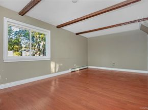 209 Cirrus Road, Holbrook NY 11741