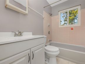 209 Cirrus Road, Holbrook NY 11741
