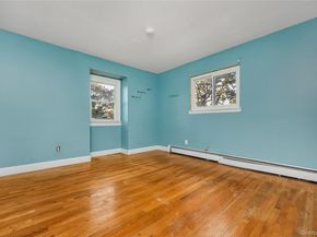 209 Cirrus Road, Holbrook NY 11741