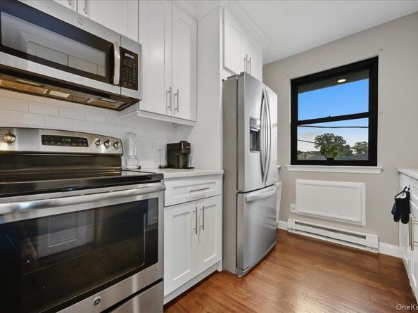 693 Wantagh Avenue, Wantagh NY 11793