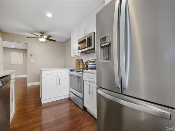 693 Wantagh Avenue, Wantagh NY 11793