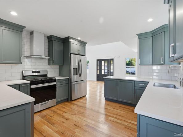 1 Washington Avenue, Centereach NY 11720