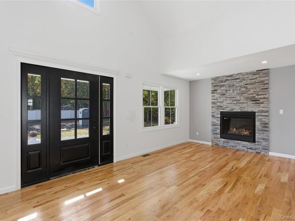 1 Washington Avenue, Centereach NY 11720