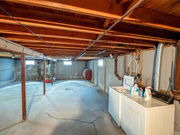 2672 Martin Avenue, Bellmore NY 11710