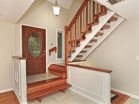5 Melia Way, Huntington Station NY 11746
