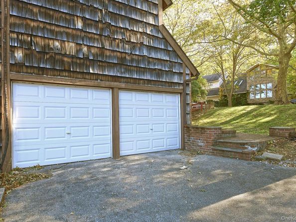5 Melia Way, Huntington Station NY 11746