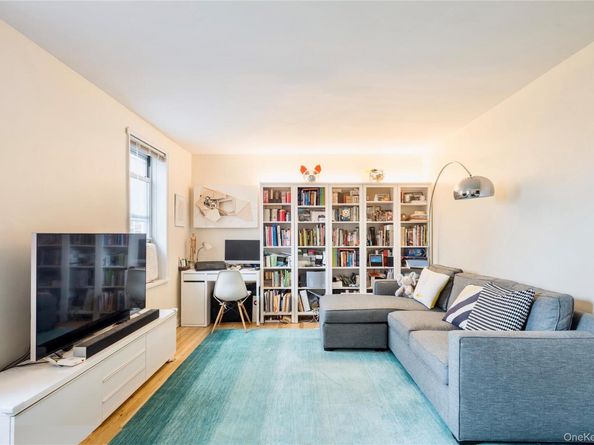 72-61 113th Street 6C, Forest Hills NY 11375