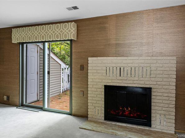 78 Hayloft Court, Huntington Station NY 11746