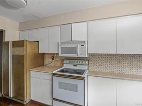 78 Hayloft Court, Huntington Station NY 11746