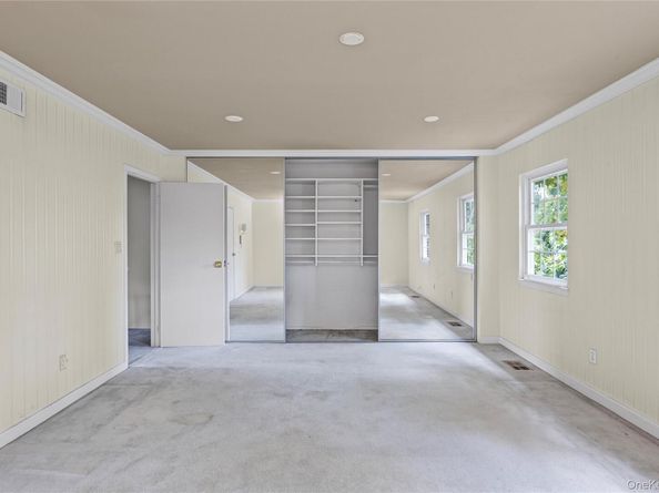 78 Hayloft Court, Huntington Station NY 11746