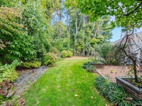 78 Hayloft Court, Huntington Station NY 11746