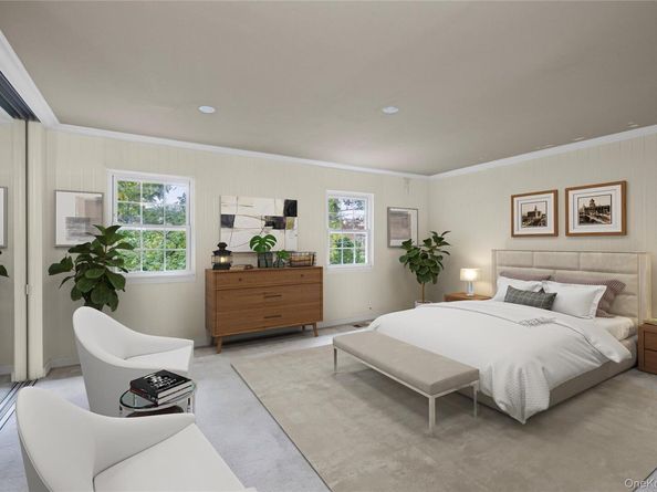 78 Hayloft Court, Huntington Station NY 11746