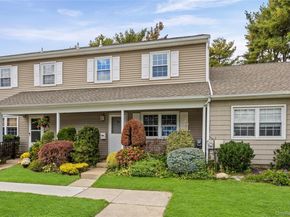 78 Hayloft Court, Huntington Station NY 11746
