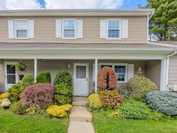 78 Hayloft Court