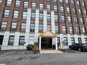 76-18 69th Place 3K, Glendale NY 11385