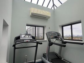 76-18 69th Place 3K, Glendale NY 11385