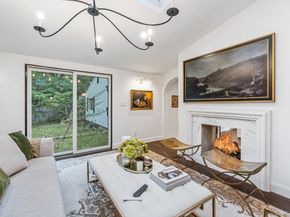 32 Rustic Gate Lane, Dix Hills NY 11746