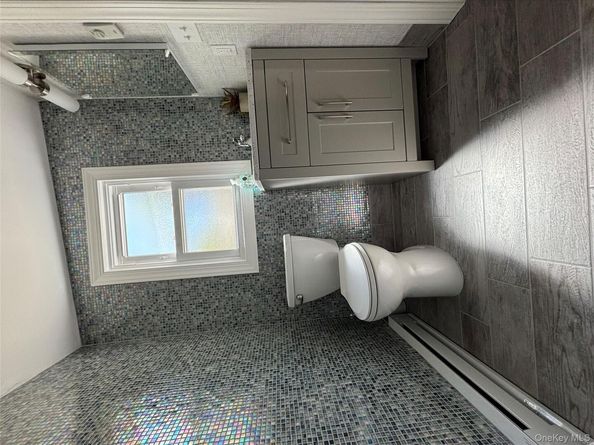 4 Wyandanch Trail, Ridge NY 11961