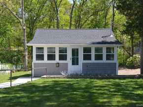4 Wyandanch Trail, Ridge NY 11961