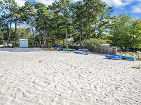 4 Wyandanch Trail, Ridge NY 11961