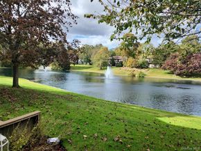 80 Northgate Circle, Melville NY 11747