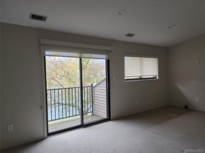 80 Northgate Circle, Melville NY 11747