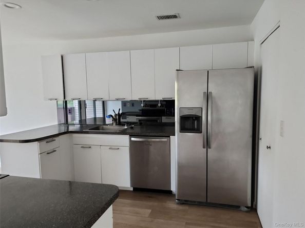 80 Northgate Circle, Melville NY 11747