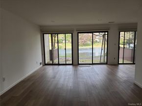 80 Northgate Circle, Melville NY 11747