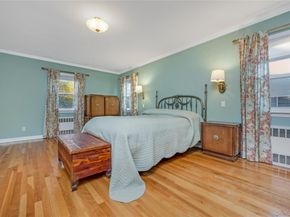 15 Combes Avenue, Rockville Centre NY 11570