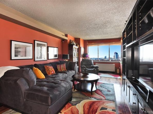 4-74 48th Avenue 17J, Long Island City NY 11109