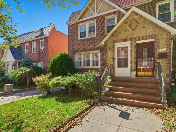 8840 207th Street, Queens Village NY 11427