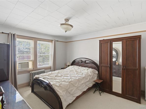 8840 207th Street, Queens Village NY 11427