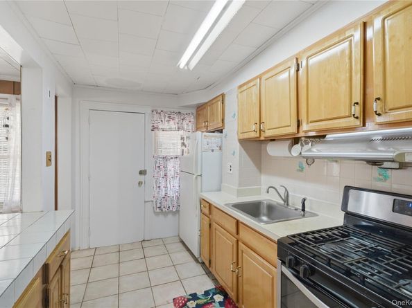 8840 207th Street, Queens Village NY 11427