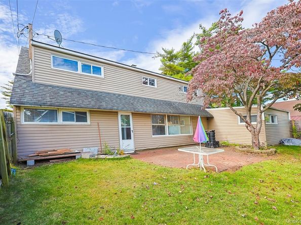 201 Sprucewood Drive, Levittown NY 11756