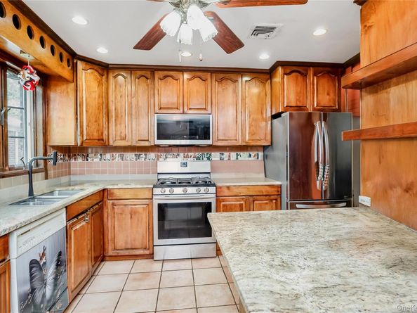 6532 170th Street, Fresh Meadows NY 11365