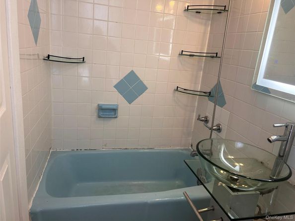 100-24 210th Street, Queens Village NY 11429